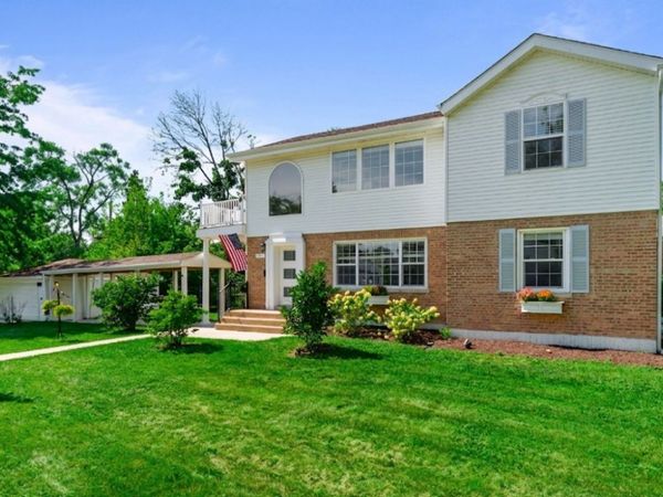 201 W Potomac Avenue, Lombard, IL 60148