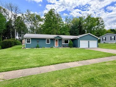 107 W Ogle St, Bellville, OH 44813