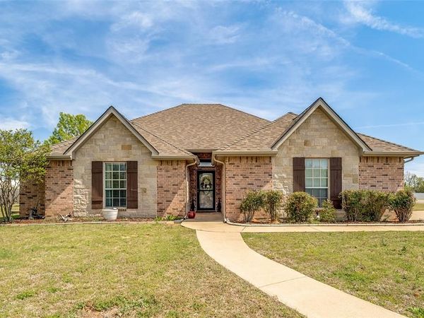 3901 Bonita Court, Granbury, TX 76049
