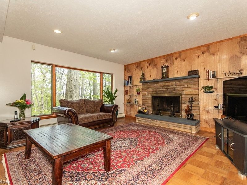 6811 Drexel Drive, Seven Hills, OH 44131 Photo 14