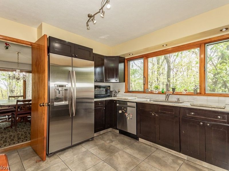 6811 Drexel Drive, Seven Hills, OH 44131 Photo 26