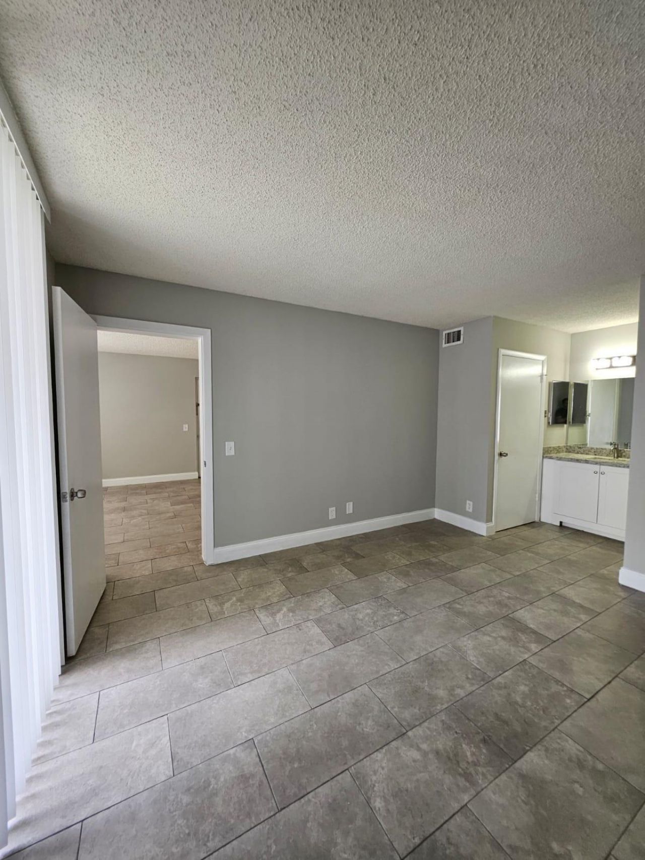 700 Executive Center Drive, Unit 23, West Palm Beach, FL 33401 Photo