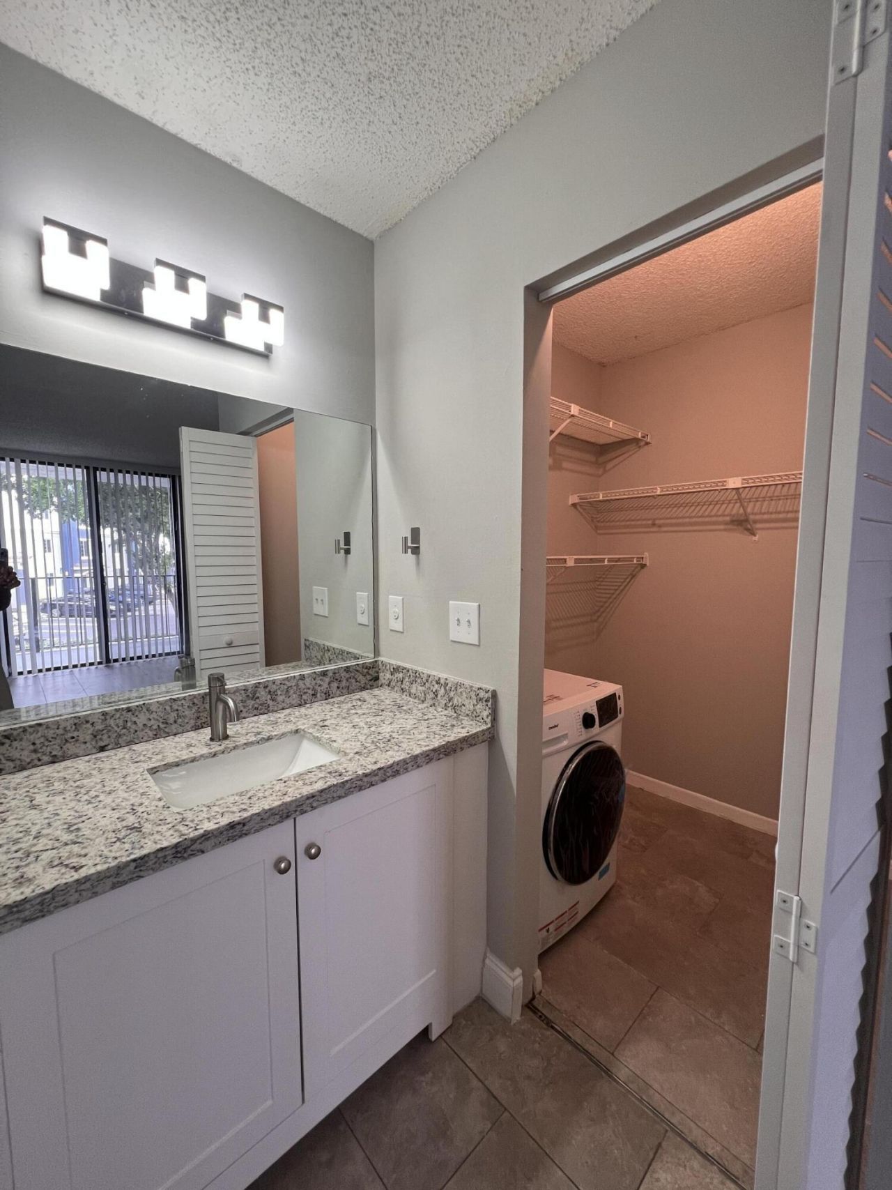 700 Executive Center Drive, Unit 23, West Palm Beach, FL 33401 Photo