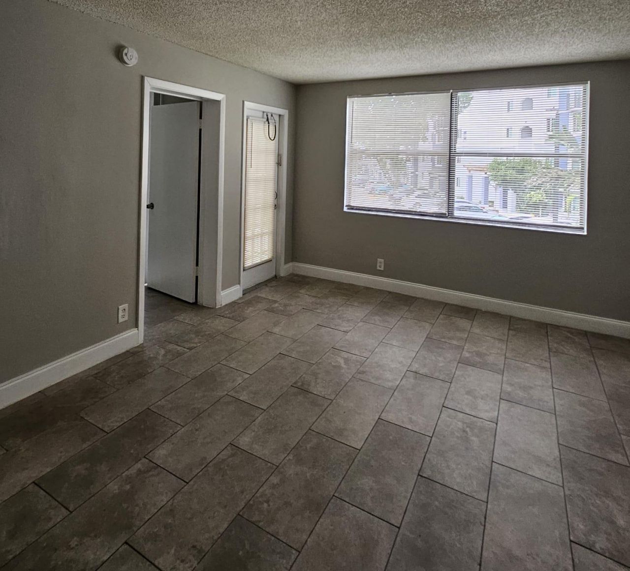 700 Executive Center Drive, Unit 23, West Palm Beach, FL 33401 Photo