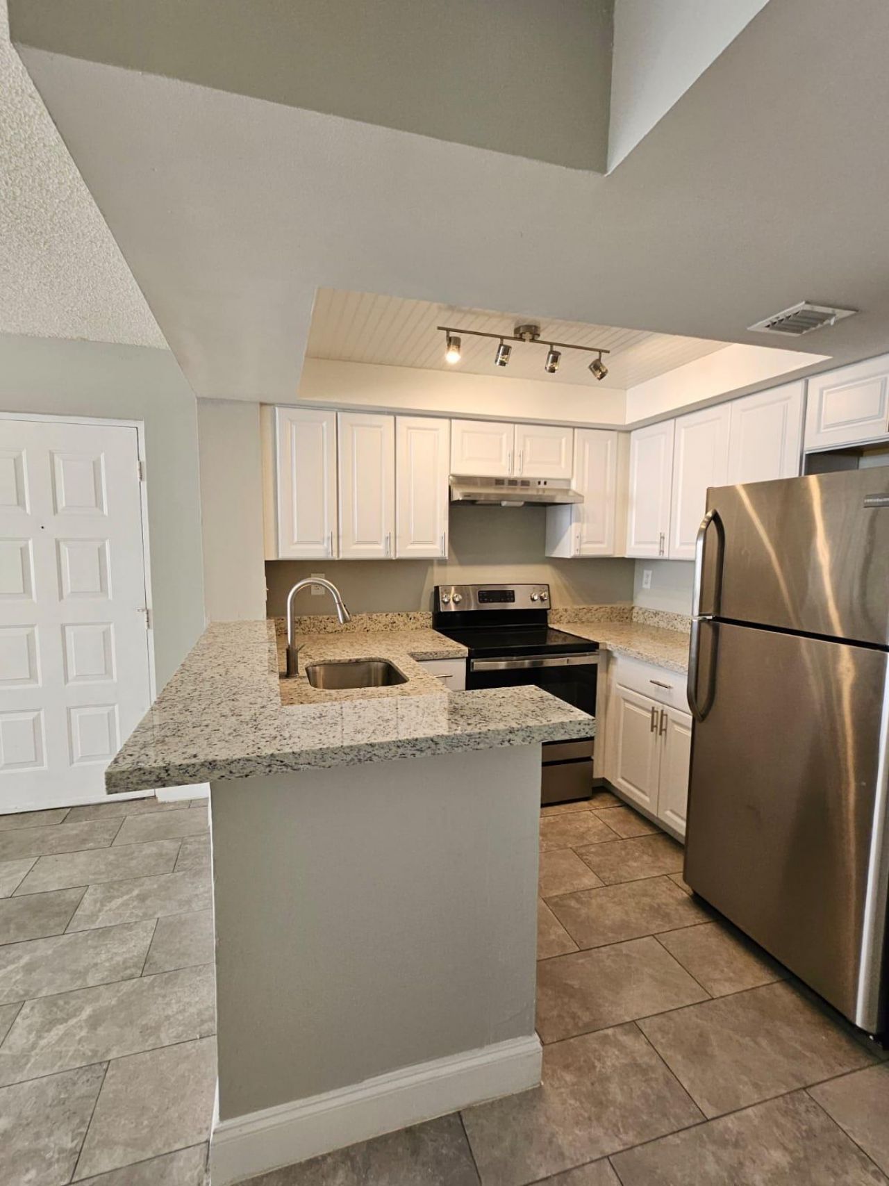 700 Executive Center Drive, Unit 23, West Palm Beach, FL 33401 Photo