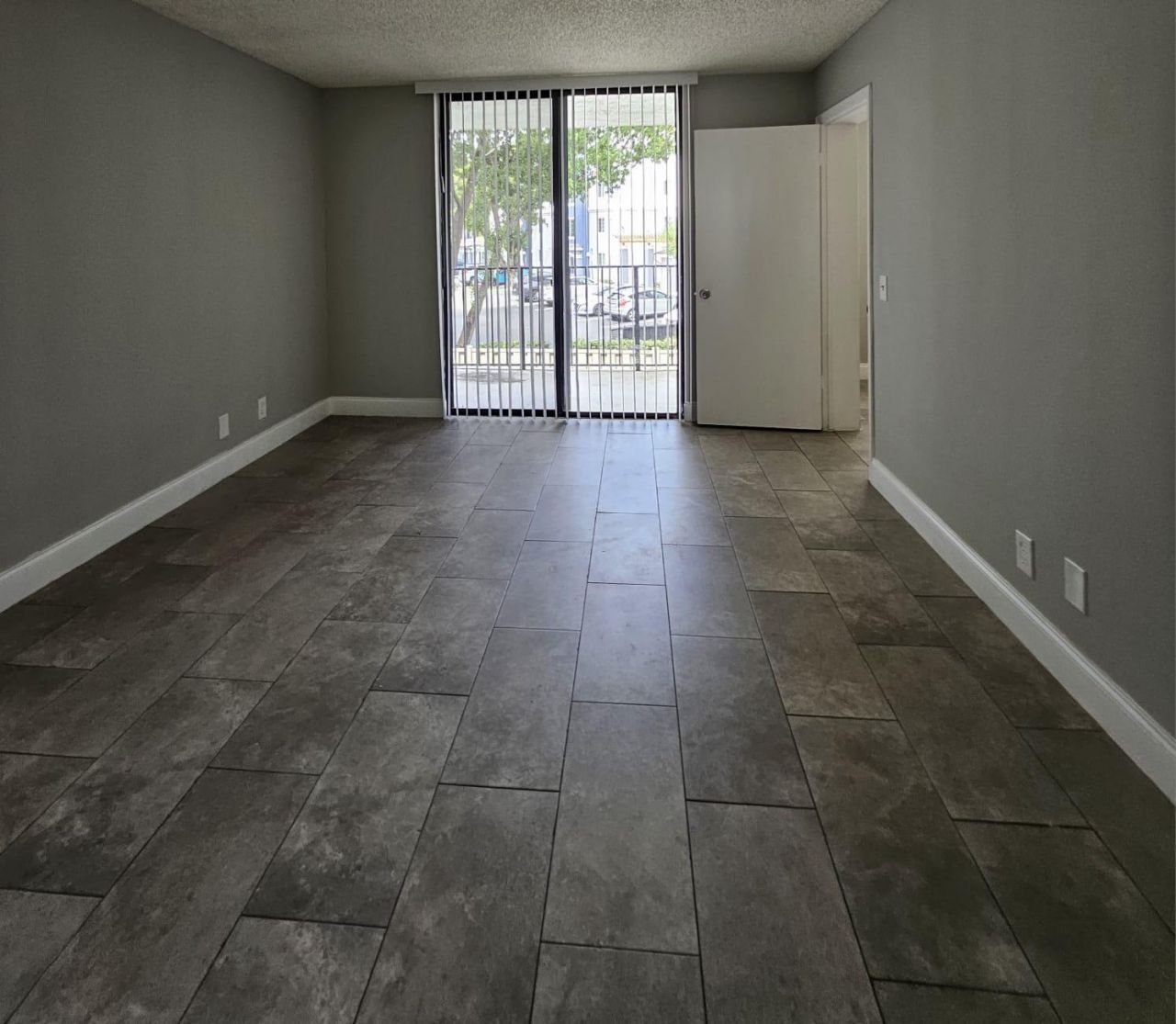 700 Executive Center Drive, Unit 23, West Palm Beach, FL 33401 Photo