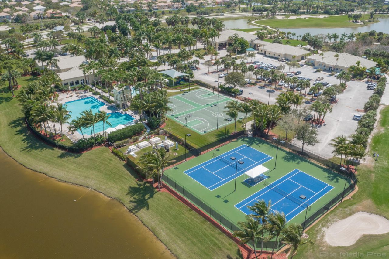 2926 E Fontana Court, Royal Palm Beach, FL 33411 Photo