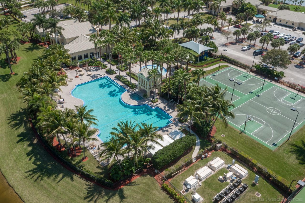 2926 E Fontana Court, Royal Palm Beach, FL 33411 Photo