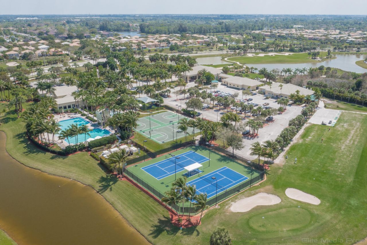 2926 E Fontana Court, Royal Palm Beach, FL 33411 Photo