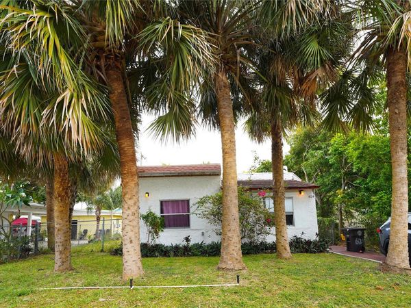 624 51st Street, West Palm Beach, FL 33407