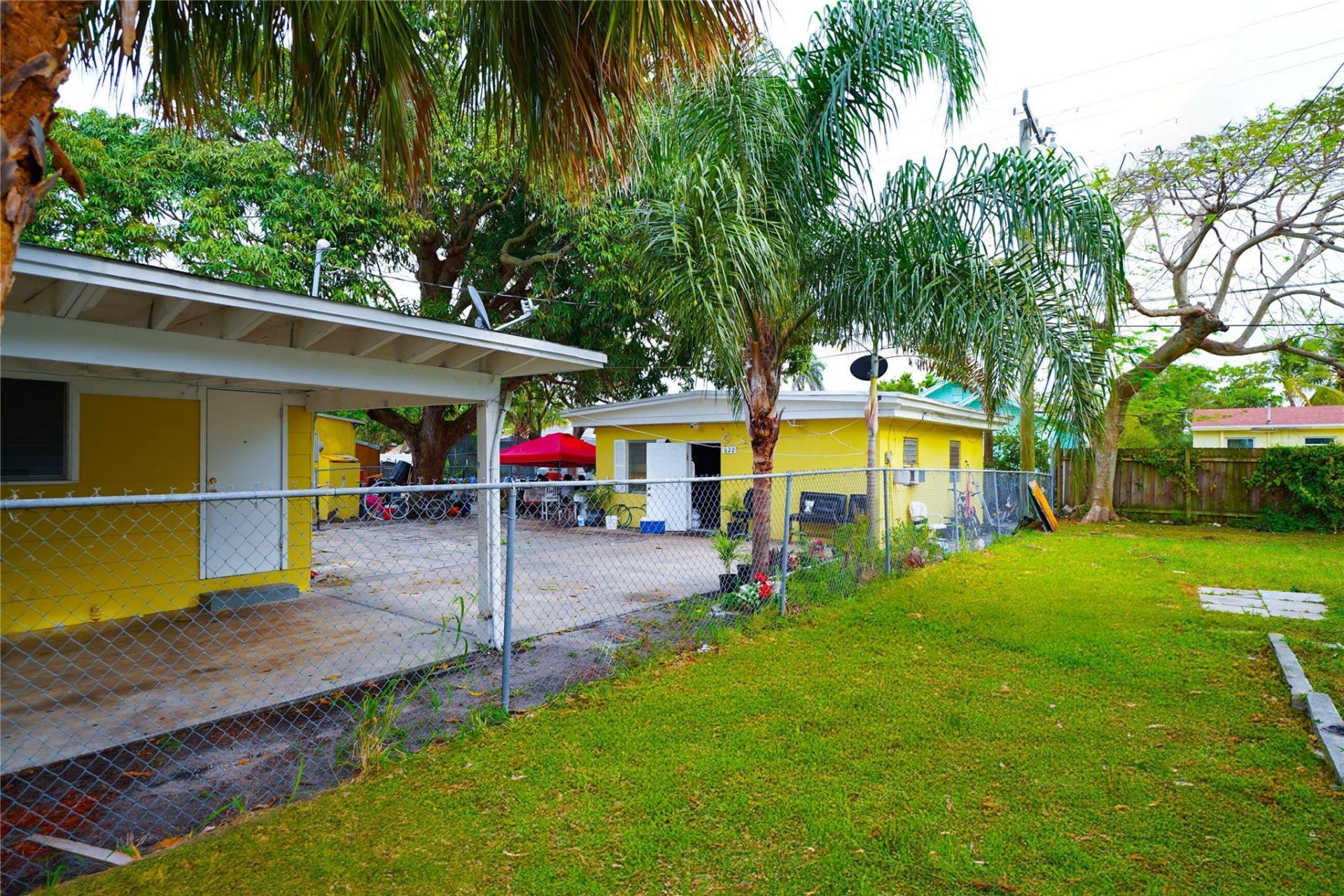 624 51st Street, West Palm Beach, FL 33407 Photo