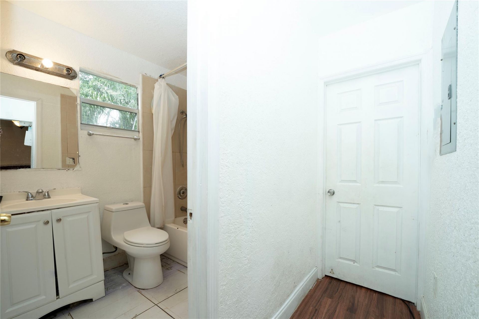 624 51st Street, West Palm Beach, FL 33407 Photo