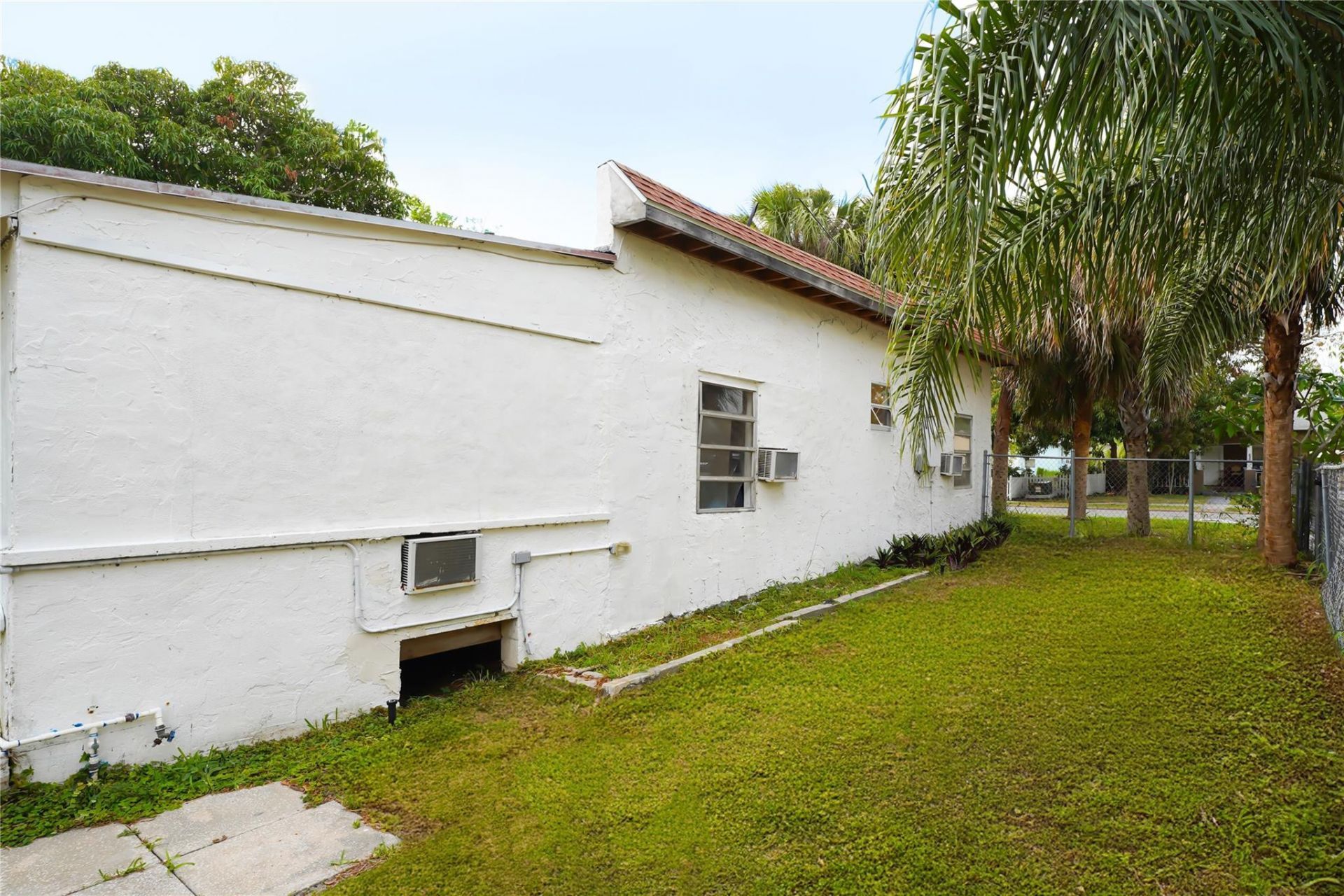 624 51st Street, West Palm Beach, FL 33407 Photo