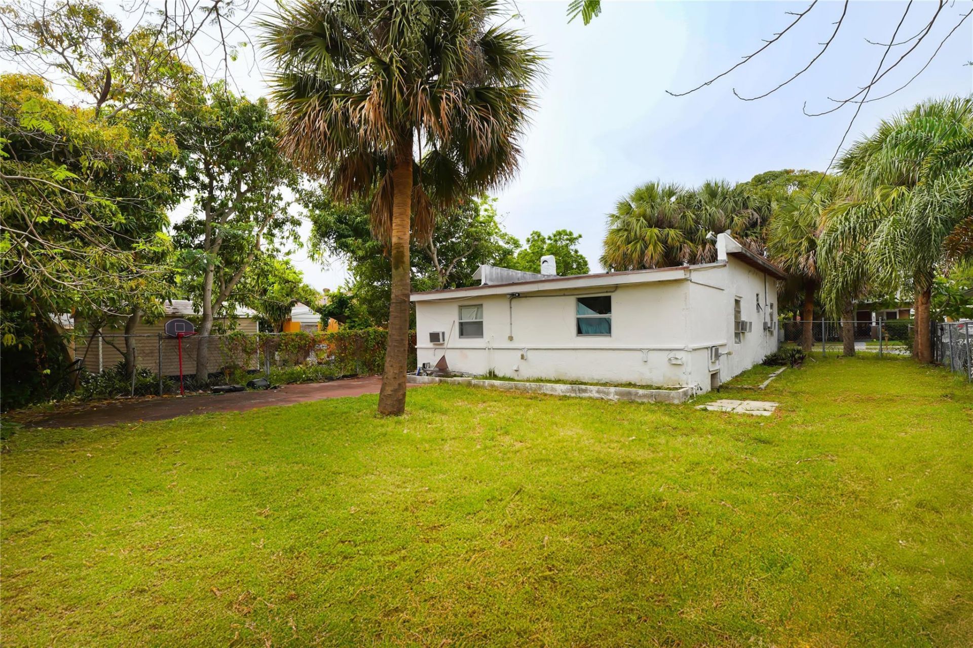 624 51st Street, West Palm Beach, FL 33407 Photo