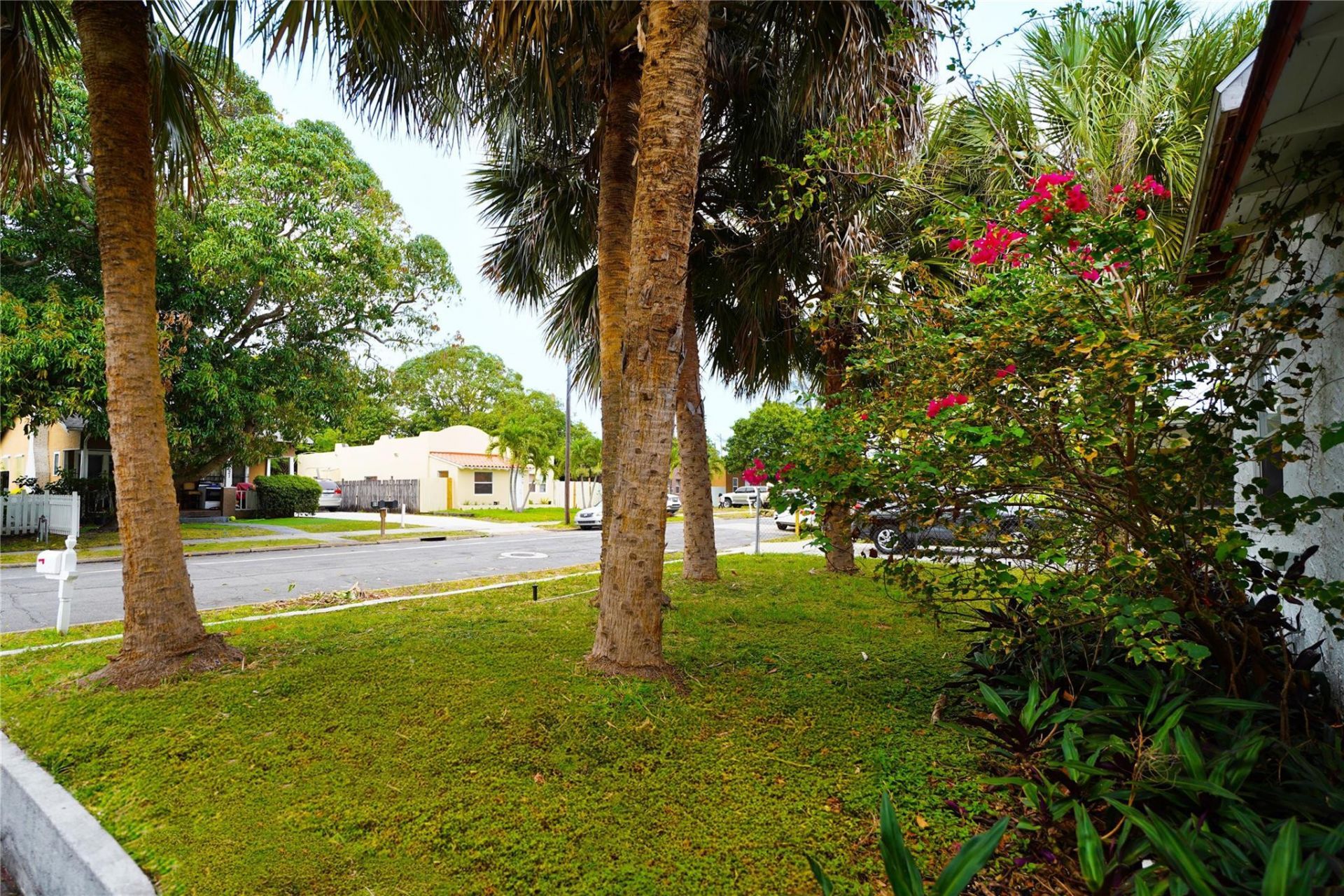 624 51st Street, West Palm Beach, FL 33407 Photo