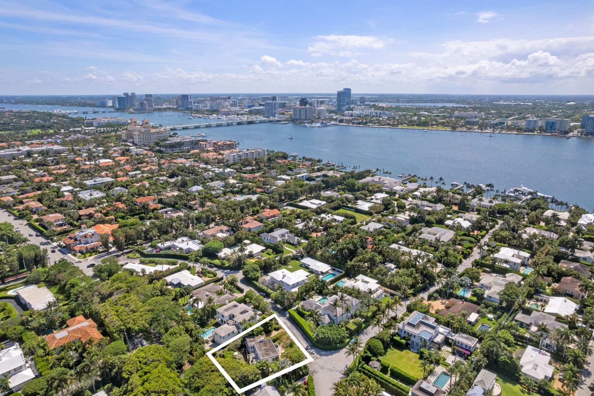 357 Crescent Drive, Palm Beach, FL 33480 Photo
