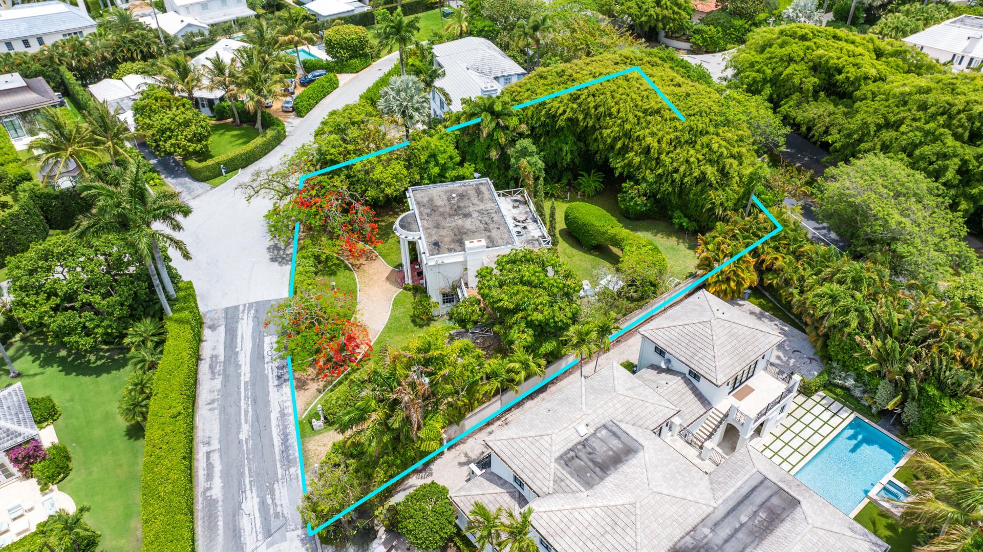 357 Crescent Drive, Palm Beach, FL 33480 Photo