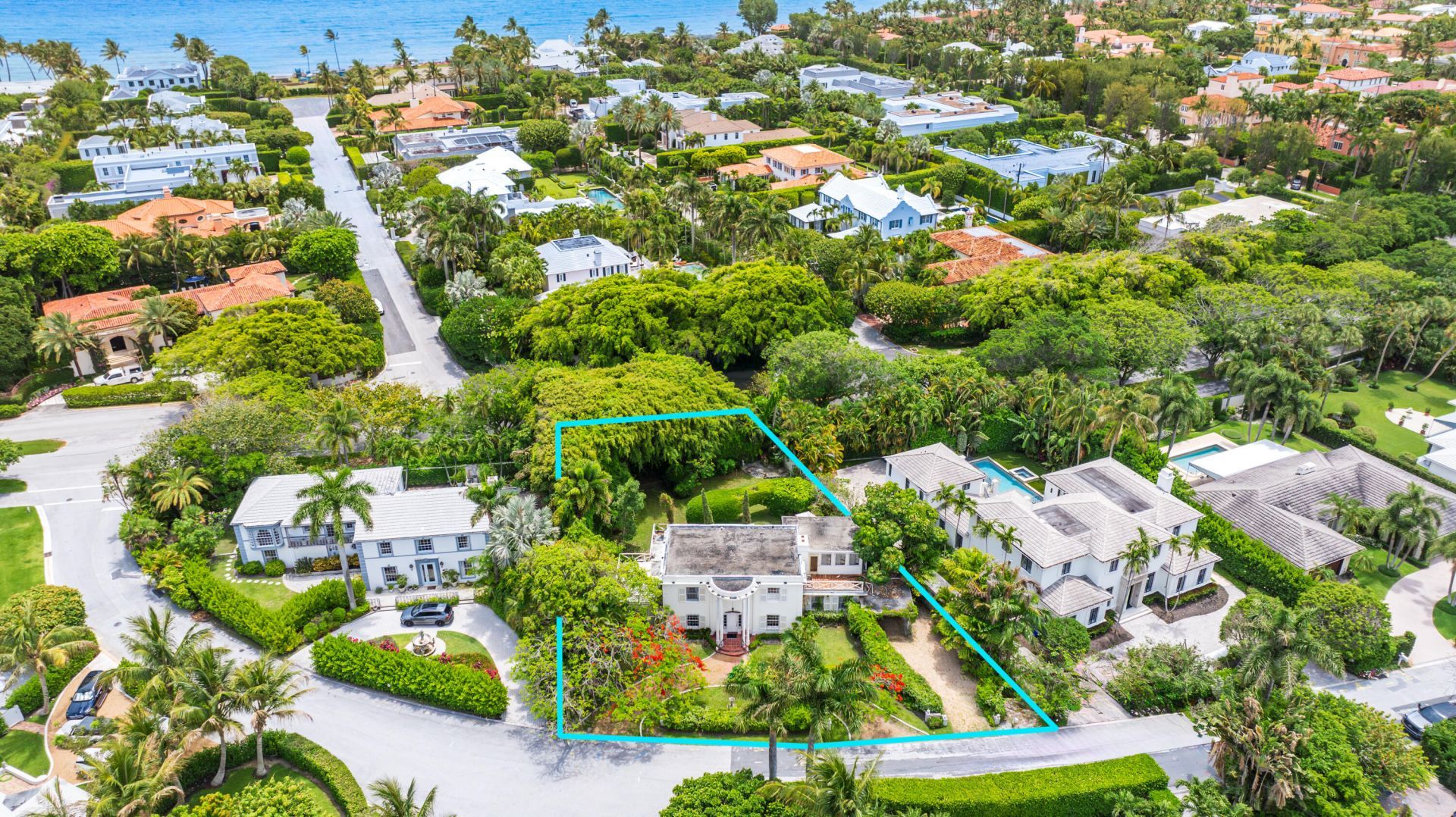 357 Crescent Drive, Palm Beach, FL 33480 Photo