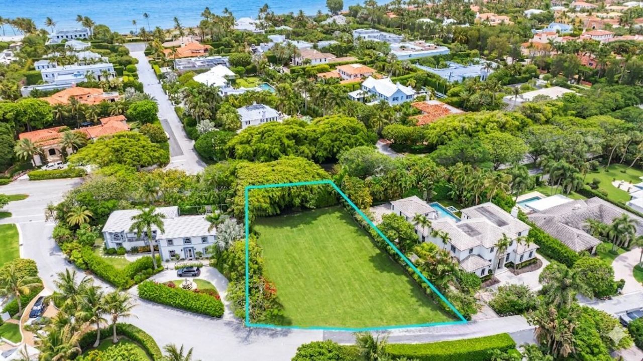 357 Crescent Drive, Palm Beach, FL 33480 Photo