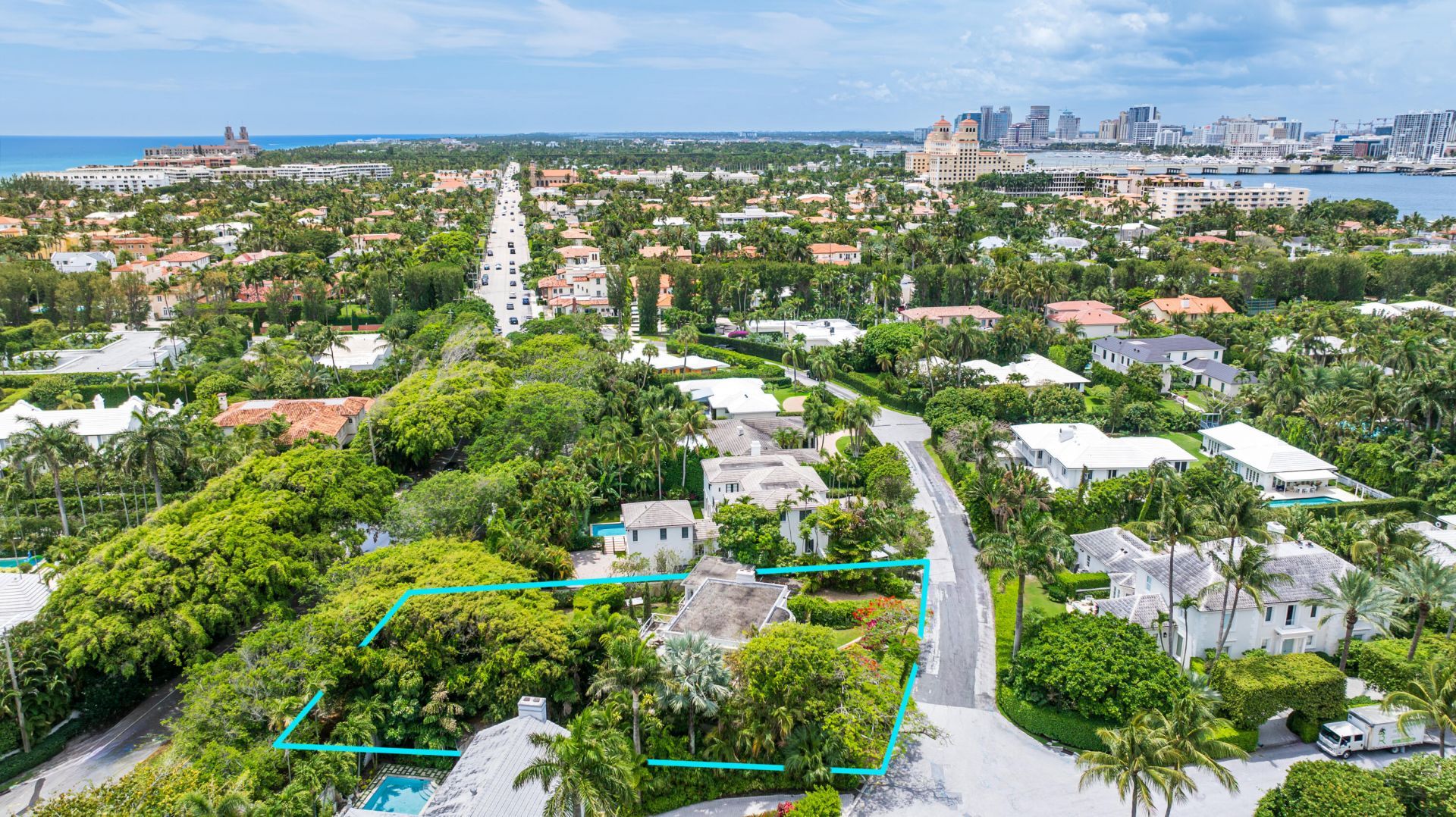 357 Crescent Drive, Palm Beach, FL 33480 Photo