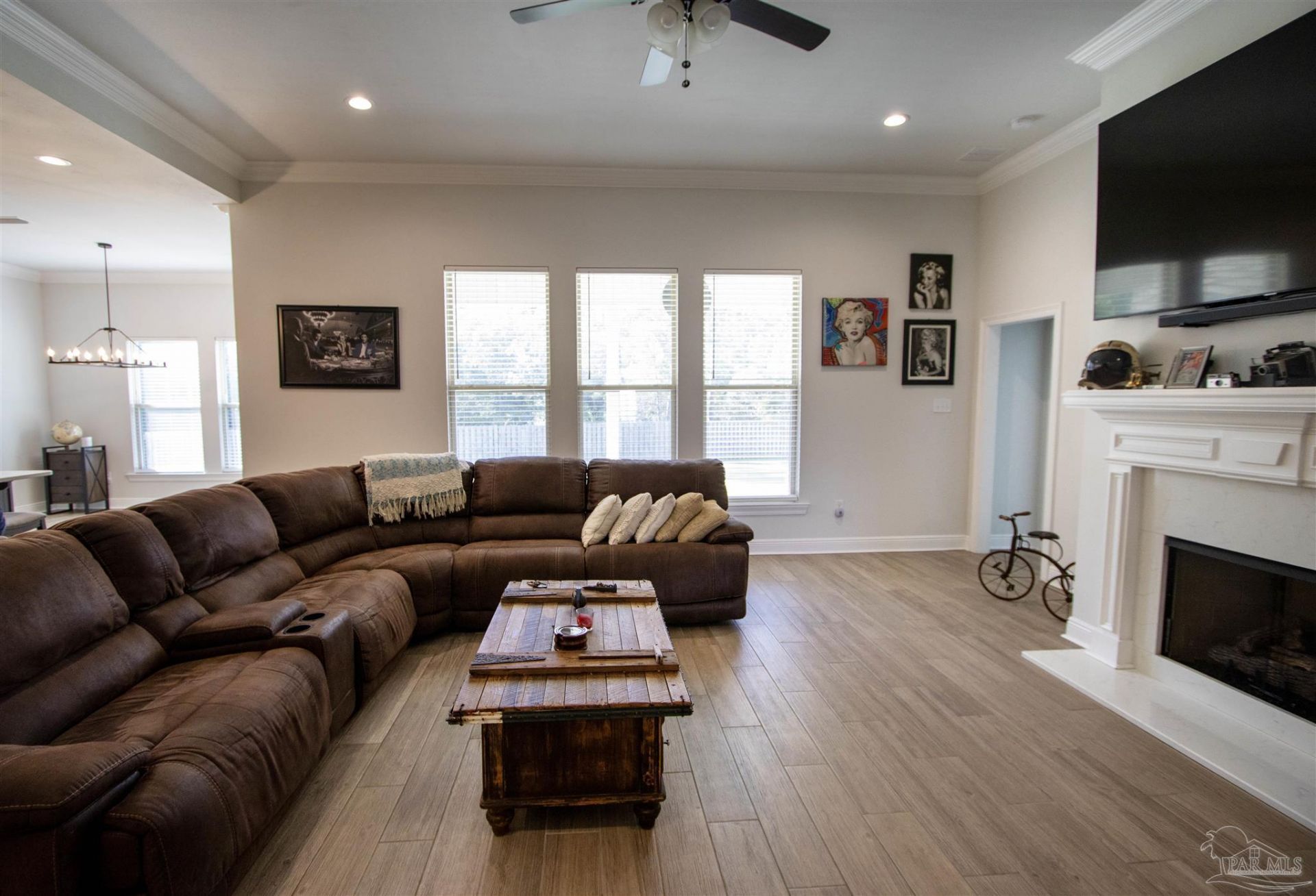 5689 Oak Haven Dr, Gulf Breeze, FL 32563 Main Photo