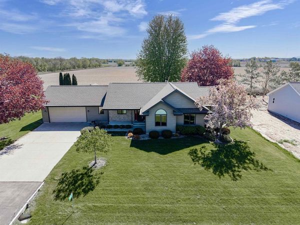 8358 PHEASANT RUN TRAIL, Larsen, WI 54947