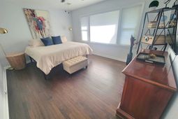 1149 Bradford Avenue photo 4