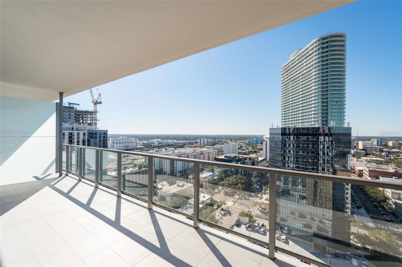 275 1st Avenue South , Unit 2208, Saint Petersburg, FL 33701 Photo