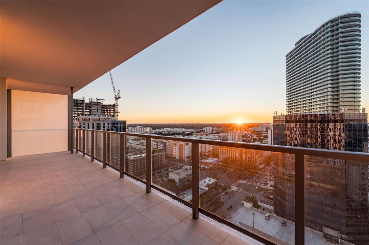 275 1st Avenue South , Unit 2208, Saint Petersburg, FL 33701 Photo