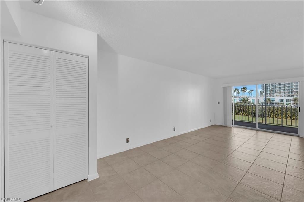 2875 Palm Beach Blvd, Unit 205, Fort Myers, FL 33916 Photo