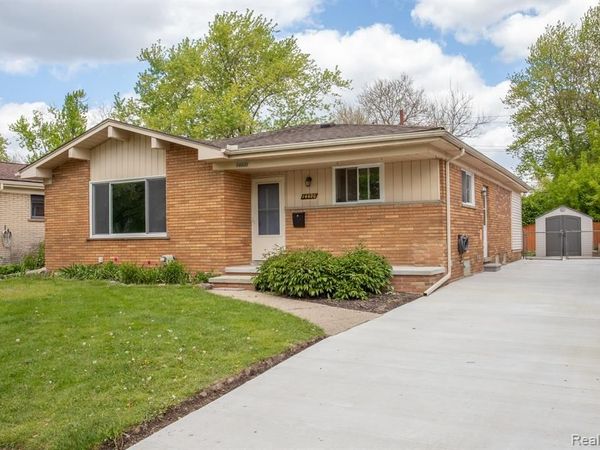 14420 Vernon Street, Oak Park, MI 48237