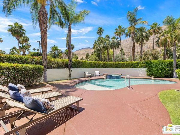 1998 S Mesa Drive, Palm Springs, CA 92264