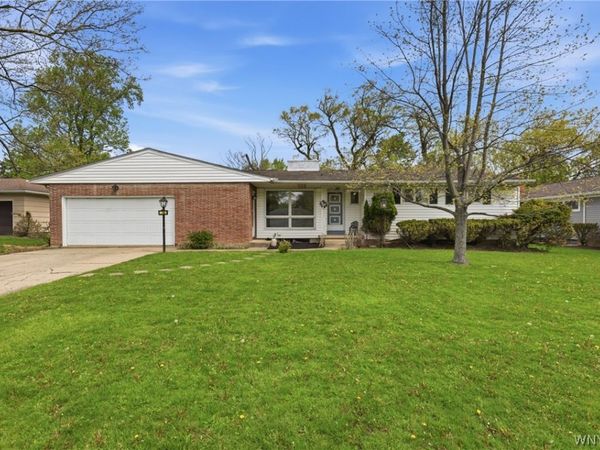 38 Greenbrier Road , Buffalo, NY 14226