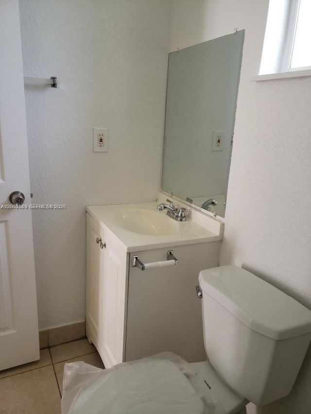 2929 NW 88th St , Unit 4, Miami, FL 33147 Photo