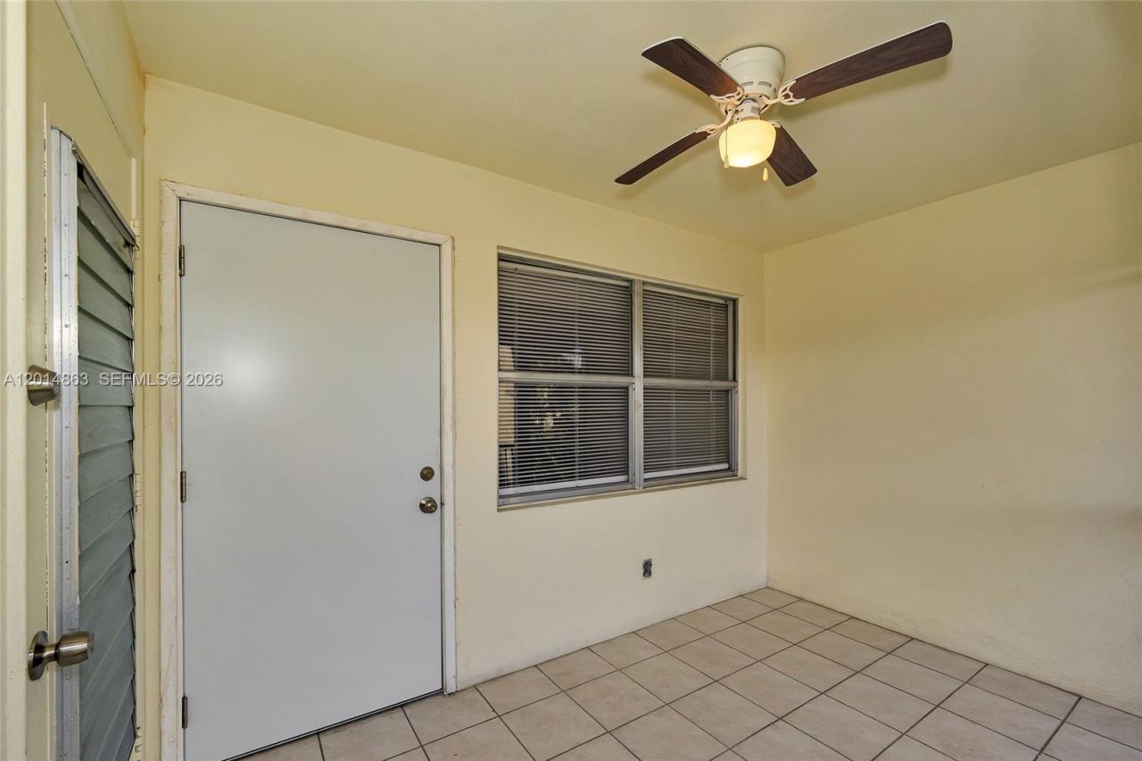 250 Layne Blvd , Unit 205, Hallandale Beach, FL 33009 Photo
