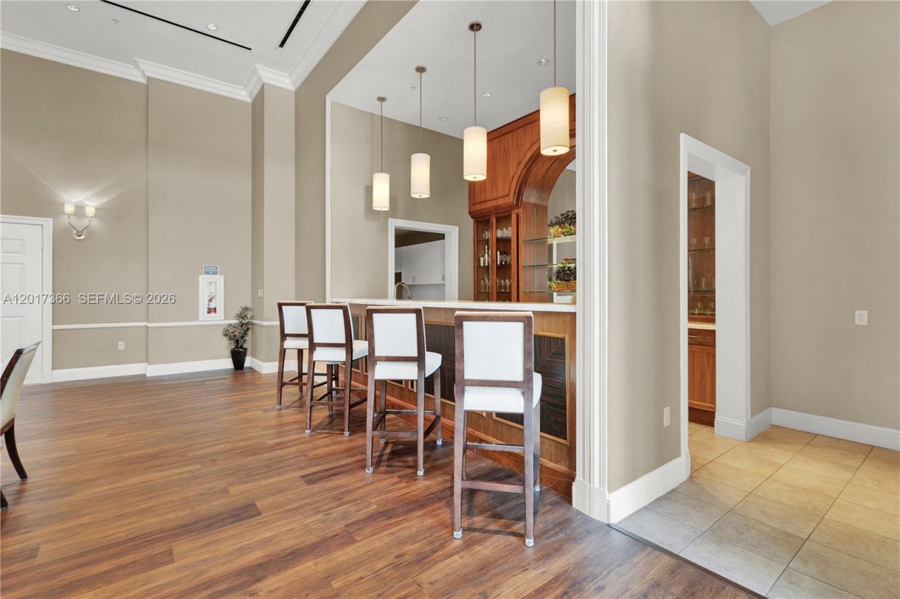 1300 Ponce De Leon Blvd , Unit 703, Coral Gables, FL 33134 Photo