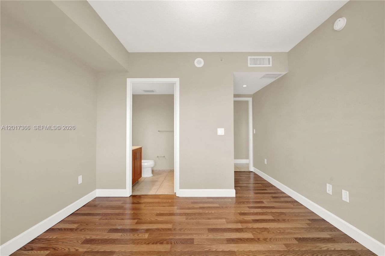 1300 Ponce De Leon Blvd , Unit 703, Coral Gables, FL 33134 Photo