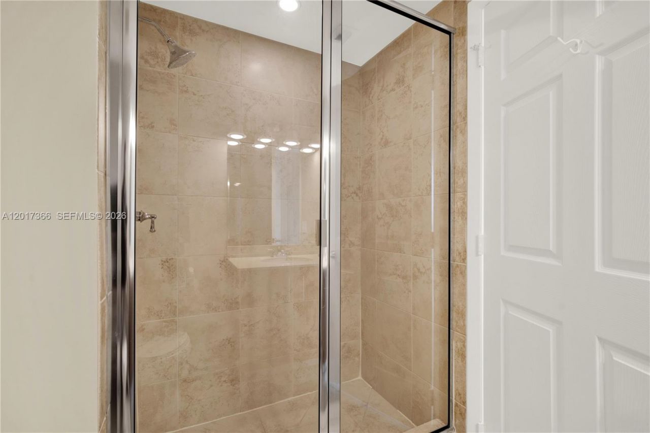 1300 Ponce De Leon Blvd , Unit 703, Coral Gables, FL 33134 Photo