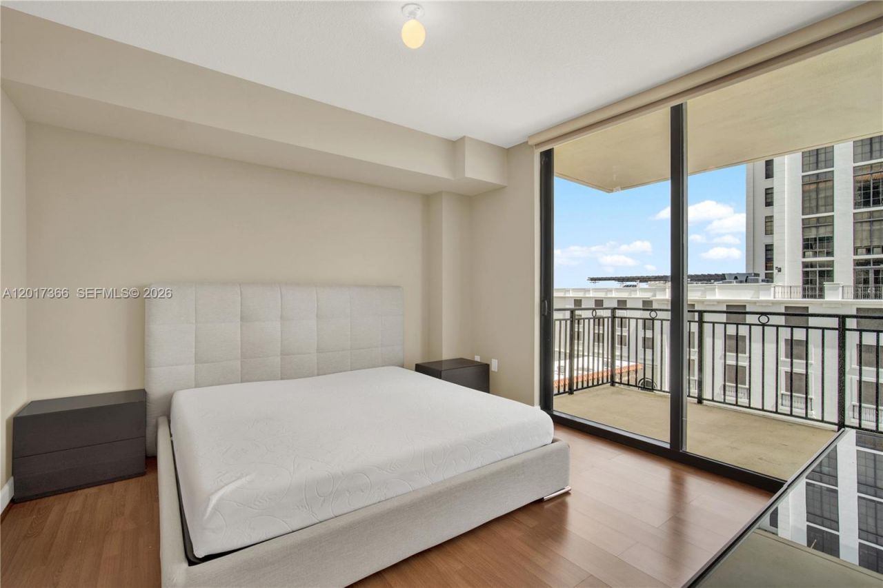 1300 Ponce De Leon Blvd , Unit 703, Coral Gables, FL 33134 Photo