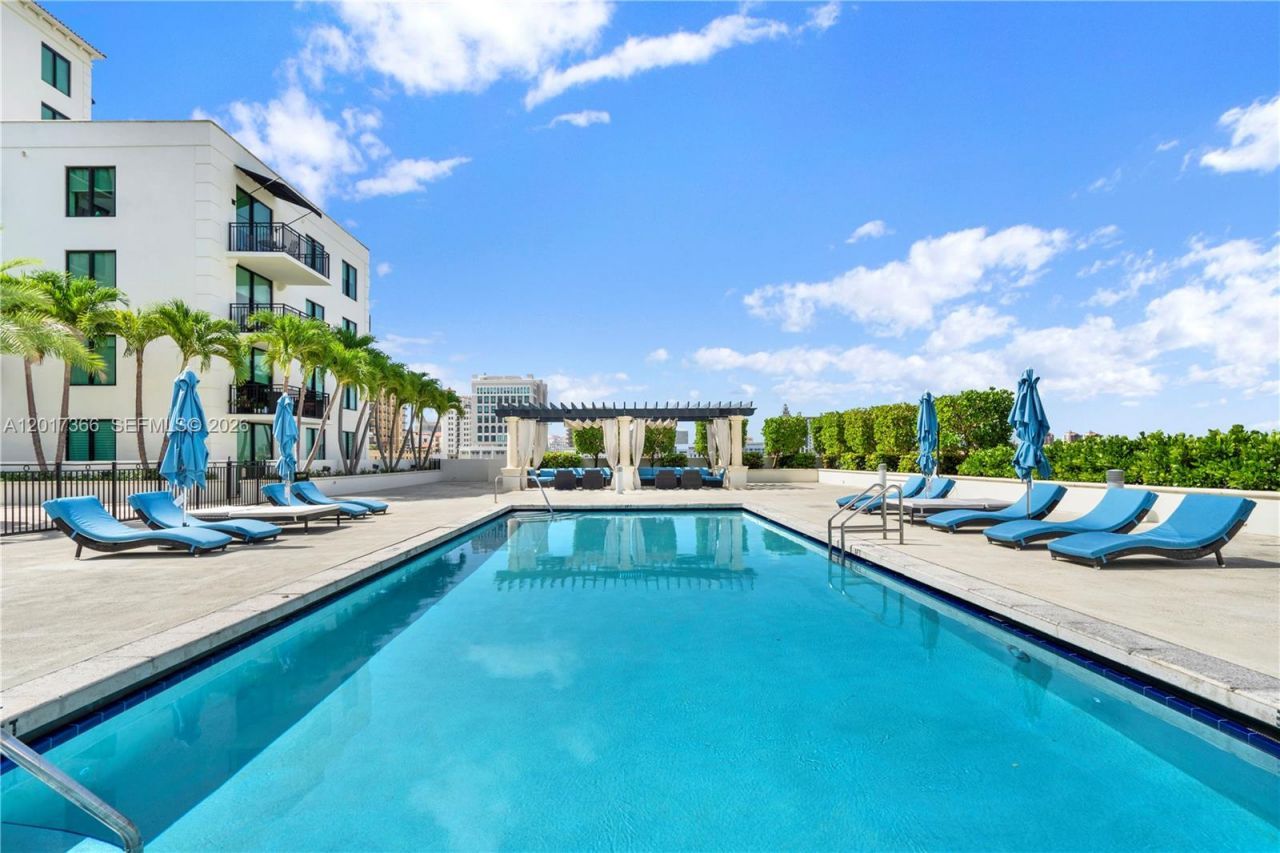 1300 Ponce De Leon Blvd , Unit 703, Coral Gables, FL 33134 Photo