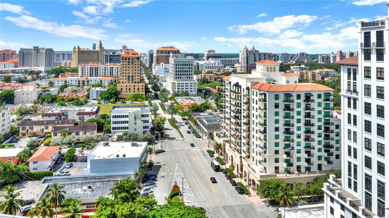 1300 Ponce De Leon Blvd , Unit 703, Coral Gables, FL 33134 Photo