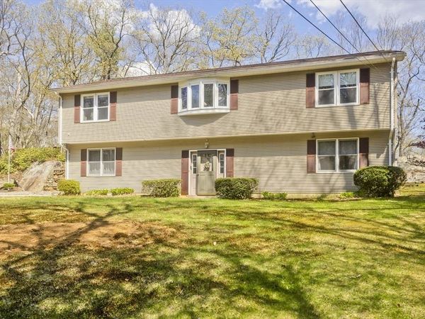 7 Mount Hitchcock Rd, Wales, MA 01081