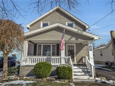 40 Norwood Drive, West Seneca, NY 14224