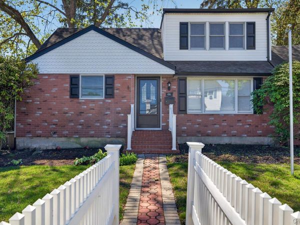 436 15th Street , West Babylon, NY 11704