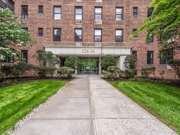 224-24 Union Turnpike , Unit 3M, Bayside, NY 11364