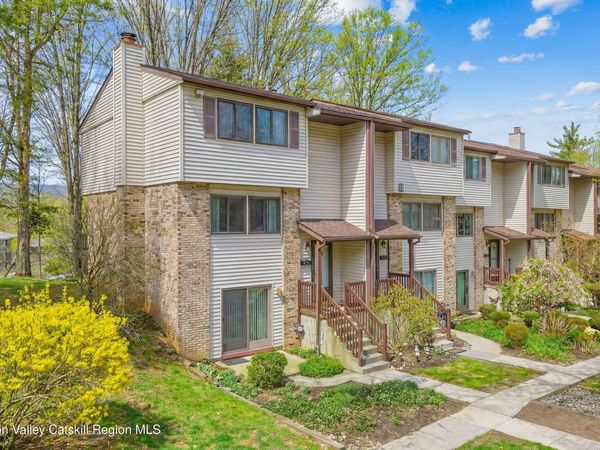 255 Village Court, Kingston, NY 12401