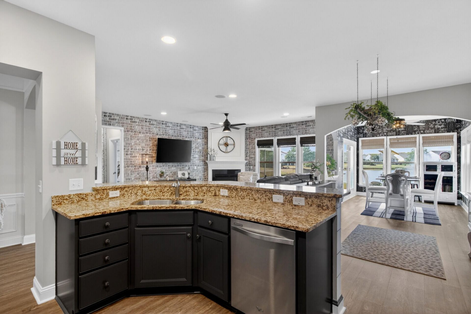 510 Tranquil Waters Way Photo 15