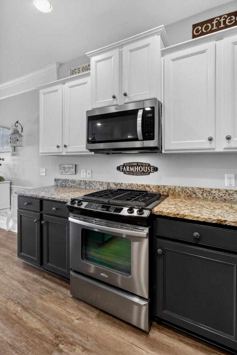 510 Tranquil Waters Way Photo 16