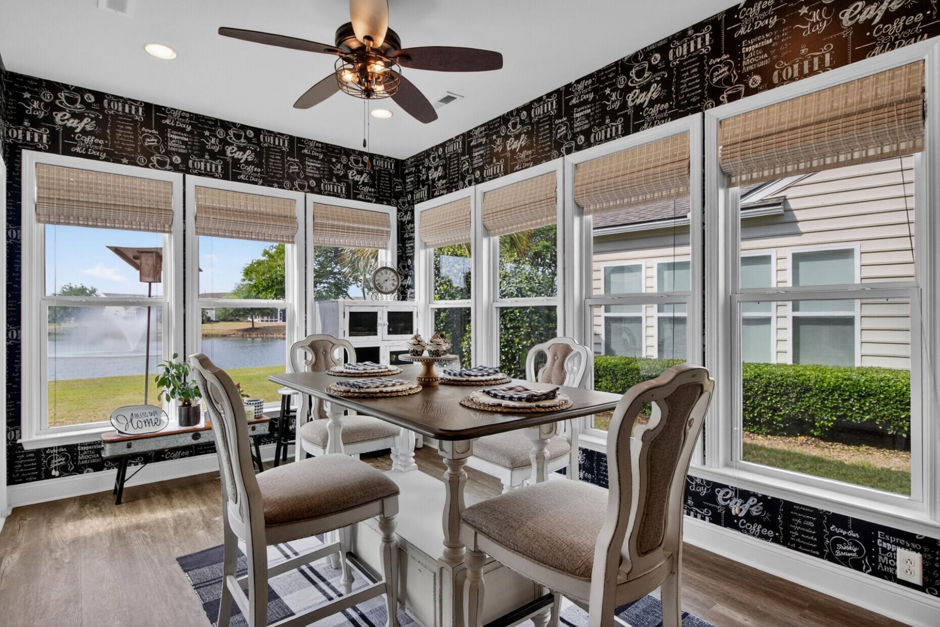 510 Tranquil Waters Way Photo 20