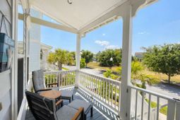 2584 Josiah Street photo 4